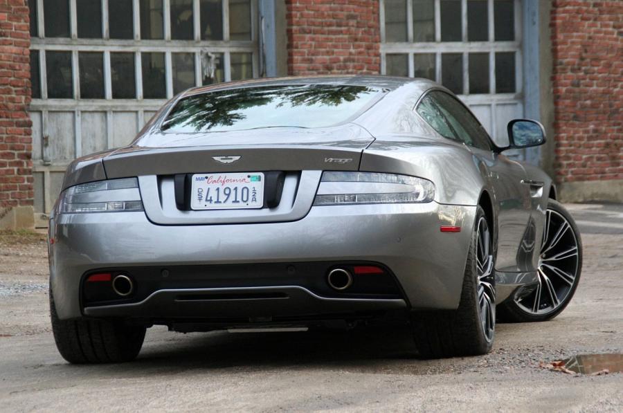  Aston Martin Virage 2011 года  (NA) (фото 6 из 39)